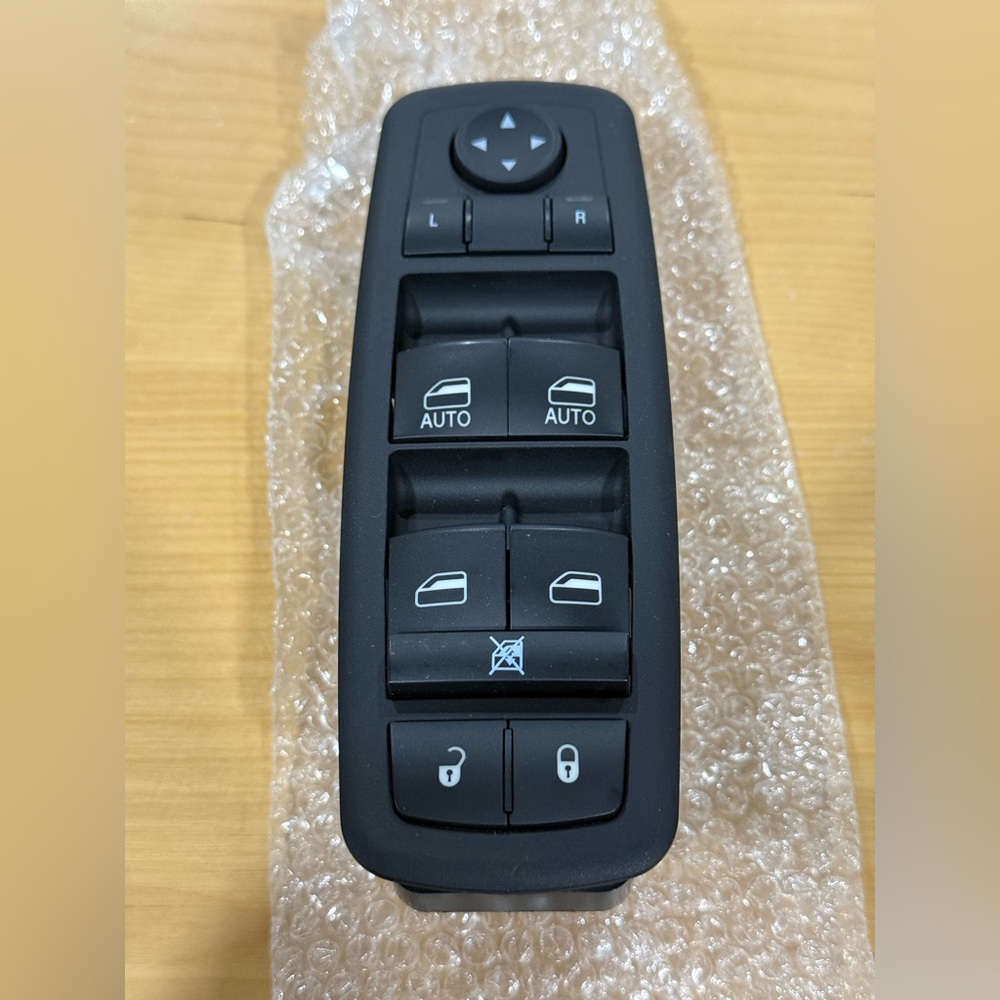 Master Power Window Switch compatible with Chrysler, Dodge & RAM New ( open box)